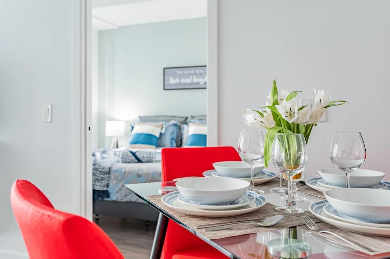 Lovely Property In Downtown Core 多伦多 公寓